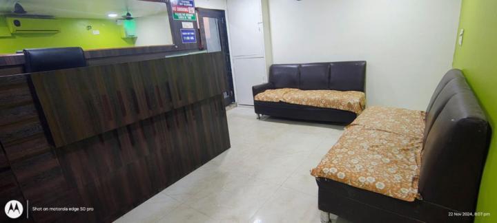 Hotel Om Sai Palace - Mumbai