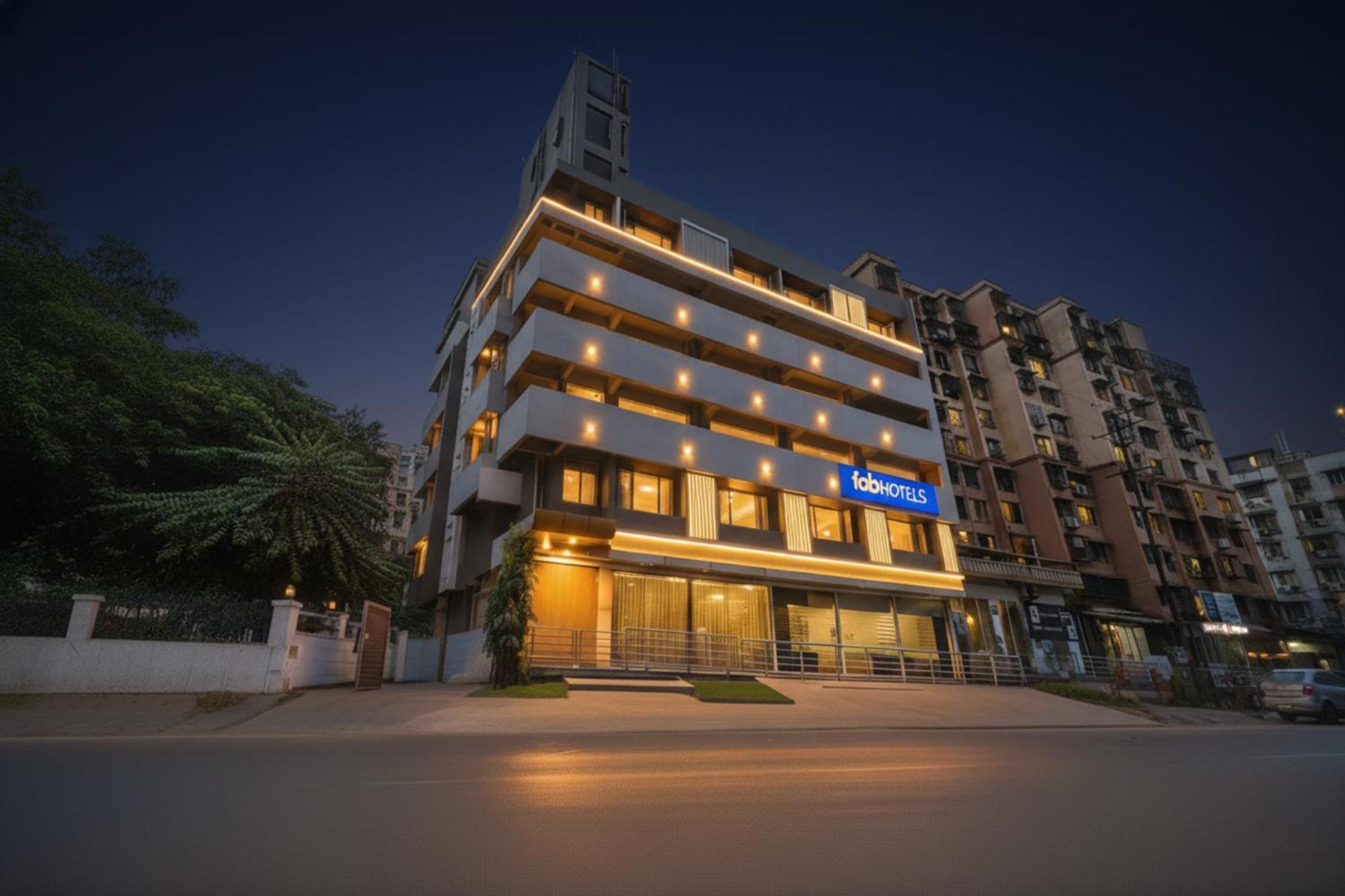 Fabhotel Liwa International - Nr Mumbai International Airport
